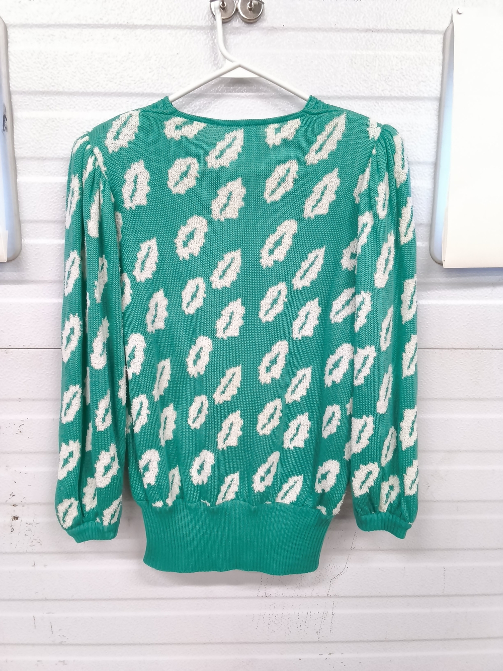 Vibrant Vintage 80s Carella Italian Knit Sweater – Emerald Green & White - Picture 3 of 6